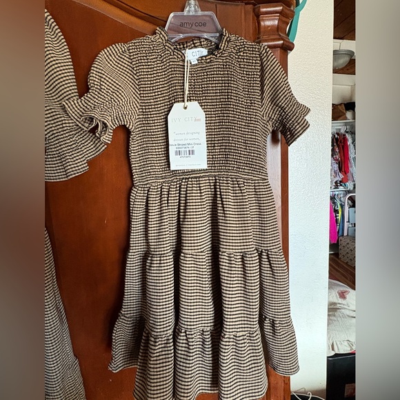 Ivy City Mother & Daughter Gingham matching dress - Picture 4 of 4